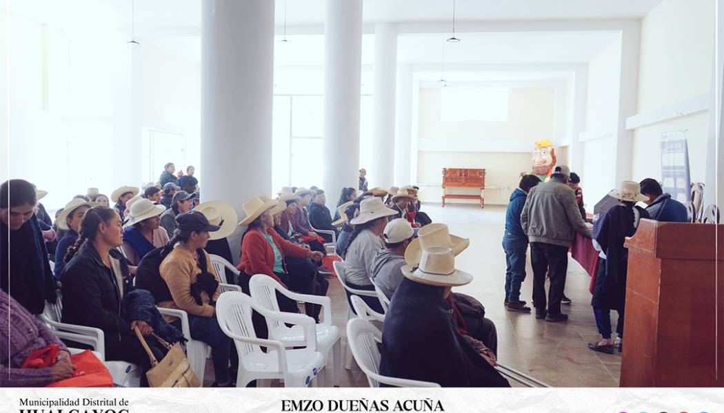 Reunión masiva del Programa Nacional Contigo