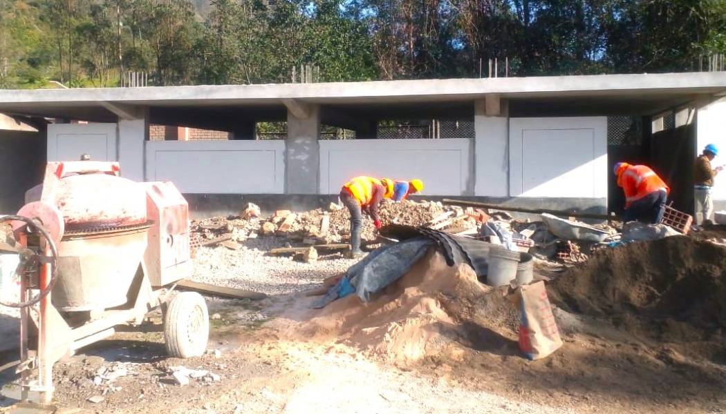 Ambiente para la preparación y expendio de alimentos en la I.E. Abraham Valdelomar Pinto de Yerba Santa Baja